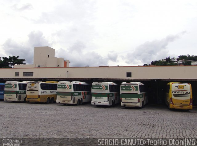 Empresa Gontijo de Transportes FROTA na cidade de Teófilo Otoni, Minas Gerais, Brasil, por Sérgio Augusto Braga Canuto. Número da foto: #4845758.