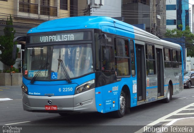 TUPI - Transportes Urbanos Piratininga 6 2250 na cidade de São Paulo, São Paulo, Brasil, por Roberto Teixeira. ID da foto: 4847193.