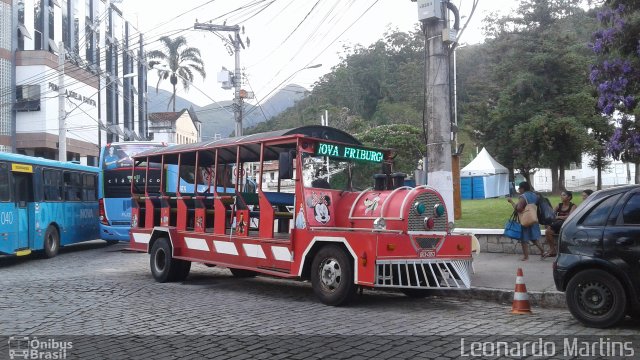 Ônibus Particulares Trenzinho de Nova Friburgo na cidade de Nova Friburgo, Rio de Janeiro, Brasil, por Leonardo Correa Gomes Martins. ID da foto: 4851128.