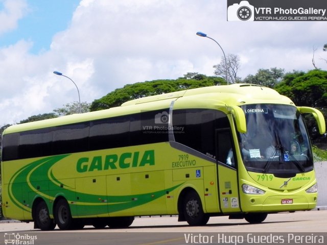 Viação Garcia 7919 na cidade de Maringá, Paraná, Brasil, por Victor Hugo Guedes Pereira. Número da foto: #4851729.