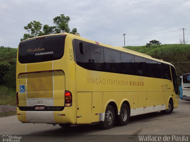 Viação Itapemirim 5851 na cidade de Paraíba do Sul, Rio de Janeiro, Brasil, por Wallace A. de Paula. Número da foto: #4857004.