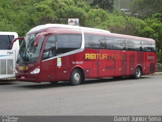 Reitur Turismo 6900 na cidade de Ouro Preto, Minas Gerais, Brasil, por Daniel Junior Sena. Número da foto: #4868034.