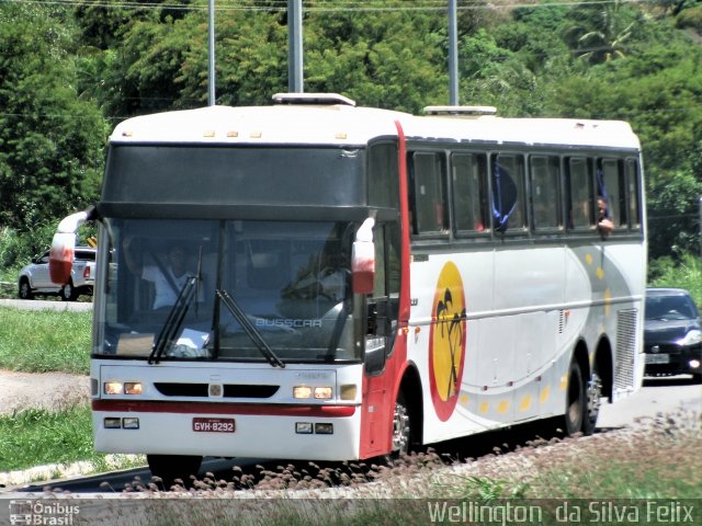 Ônibus Particulares 8292 na cidade de Viana, Espírito Santo, Brasil, por Wellington  da Silva Felix. ID da foto: 4872556.