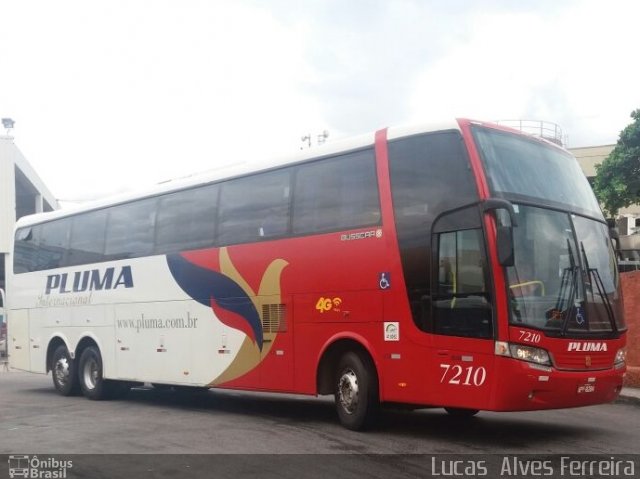 Pluma Conforto e Turismo 7210 na cidade de Rio de Janeiro, Rio de Janeiro, Brasil, por Lucas Alves Ferreira. ID da foto: 4870425.