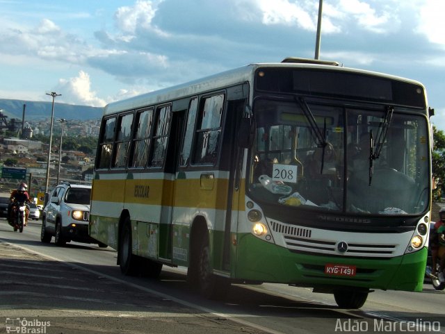 Escolares 208 na cidade de Belo Horizonte, Minas Gerais, Brasil, por Adão Raimundo Marcelino. ID da foto: 4872326.