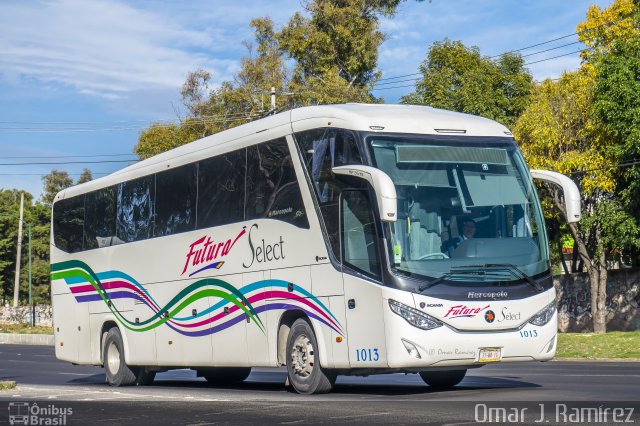 Futura 1013 na cidade de Gustavo A. Madero, Ciudad de México, México, por Omar Ramírez Thor2102. Número da foto: #4871410.