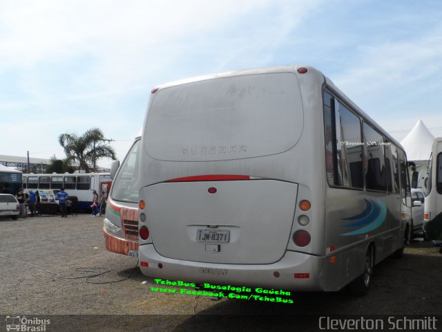 Ônibus Particulares 8371 na cidade de Esteio, Rio Grande do Sul, Brasil, por Cleverton Schmitt. Número da foto: #4812901.