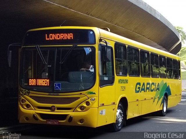 Viação Garcia 7529 na cidade de Londrina, Paraná, Brasil, por Rogério César. Número da foto: #4818059.