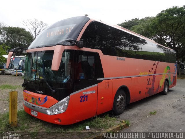 Chilebus Internacional 221 na cidade de São Paulo, São Paulo, Brasil, por Paulo Roberto de Morais Amorim. ID da foto: 4823149.