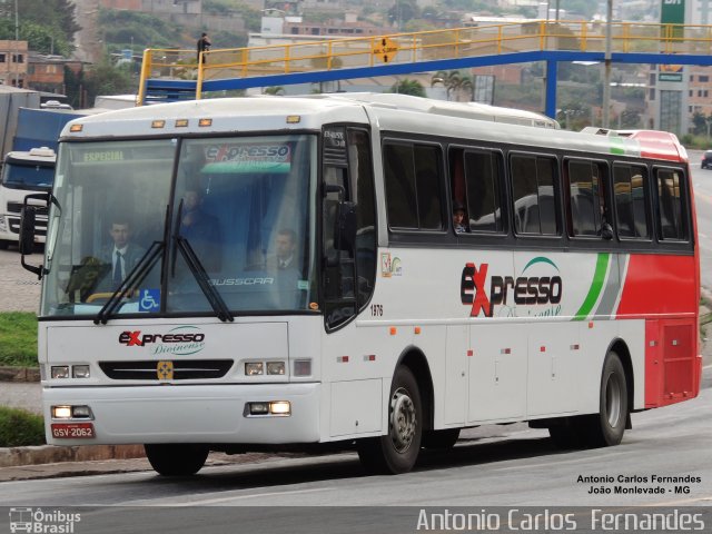 Expresso Divinense 1976 na cidade de João Monlevade, Minas Gerais, Brasil, por Antonio Carlos Fernandes. Número da foto: #4827245.