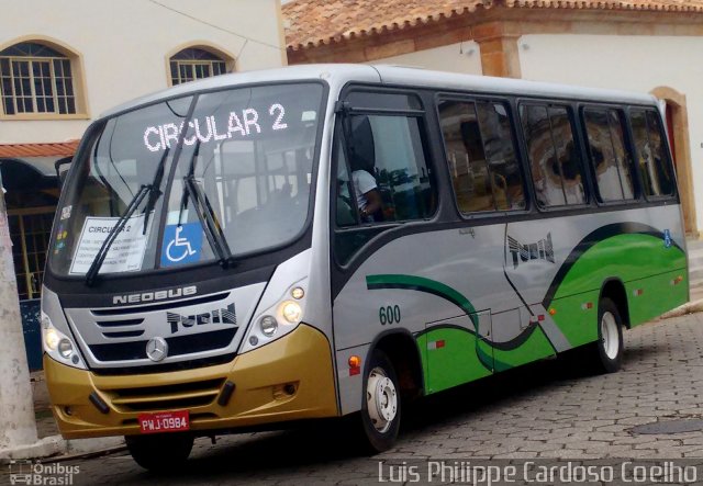 Turin Transportes 600 na cidade de Ouro Branco, Minas Gerais, Brasil, por Luis Philippe Cardoso Coelho. ID da foto: 4826862.