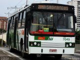 Metra - Sistema Metropolitano de Transporte 7049 na cidade de Santo André, São Paulo, Brasil, por Endrew Felipe. Número da foto: #4875917.