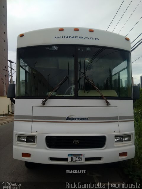 Motorhomes 10.13299 na cidade de São Luís, Maranhão, Brasil, por Ricardo Gambetta. Número da foto: #4898097.