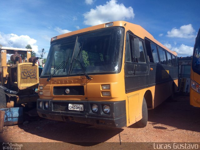 Escolares GKO3964 na cidade de Cordisburgo, Minas Gerais, Brasil, por Lucas Gustavo Silva. Número da foto: #4899032.