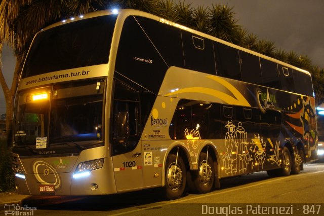 Brasil Bonito Turismo 1020 na cidade de Curitiba, Paraná, Brasil, por Douglas Paternezi. Número da foto: #4903882.