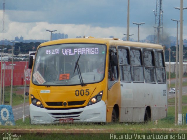 Grande Ocidental 005 na cidade de Luziânia, Goiás, Brasil, por Ricardo Vieira. Número da foto: #4906362.