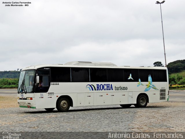 Rocha Turismo 2001 na cidade de João Monlevade, Minas Gerais, Brasil, por Antonio Carlos Fernandes. Número da foto: #4906309.