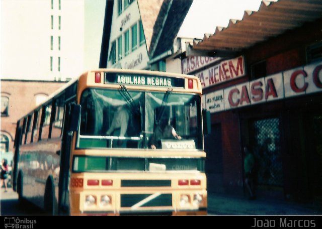 Gidion Transporte e Turismo 1989 na cidade de Joinville, Santa Catarina, Brasil, por Diego Lip. ID da foto: 4910934.