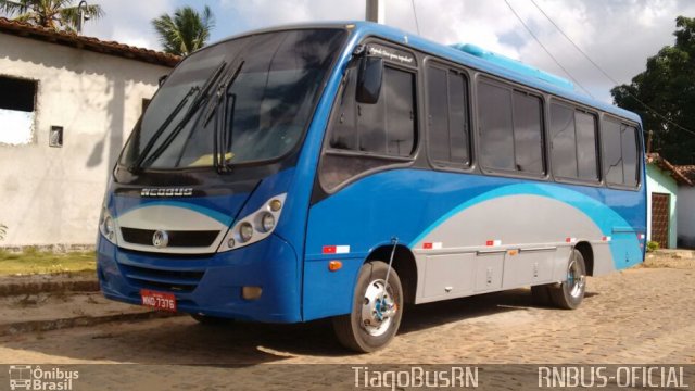 Ônibus Particulares 7376 na cidade de Pureza, Rio Grande do Norte, Brasil, por Tiago Gomes da Silva. Número da foto: #4910806.