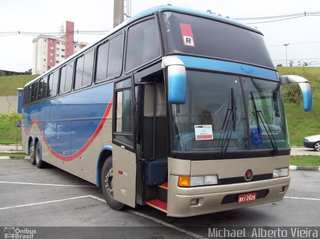 Rafaella Turismo 2525 na cidade de Barueri, São Paulo, Brasil, por Michael  Alberto Vieira. ID da foto: 4913280.