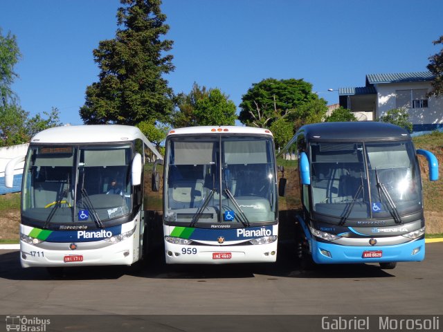 Planalto Transportes 1711 na cidade de Santana do Livramento, Rio Grande do Sul, Brasil, por Gabriel  Morosoli. ID da foto: 4878866.