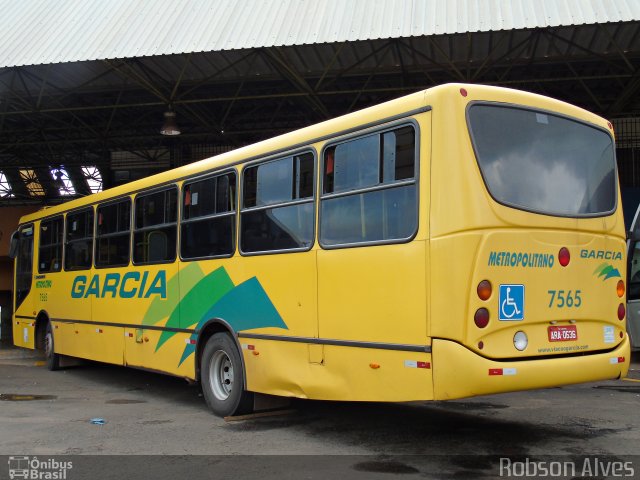 Viação Garcia 7565 na cidade de Paranavaí, Paraná, Brasil, por Robson Alves. ID da foto: 4879949.