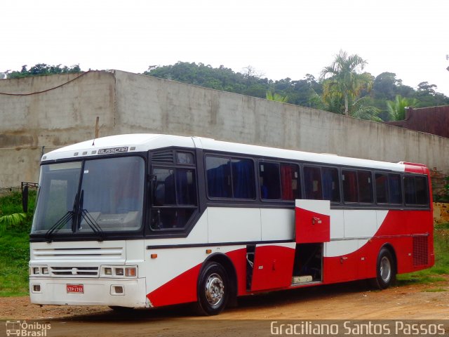 Ônibus Particulares 1759 na cidade de Caratinga, Minas Gerais, Brasil, por Graciliano Santos Passos. ID da foto: 4879055.