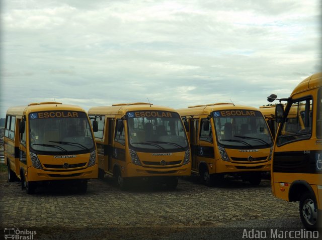 Governo do Estado de Minas Gerais CAMINHO DA ESCOLA na cidade de Contagem, Minas Gerais, Brasil, por Adão Raimundo Marcelino. Número da foto: #4923785.