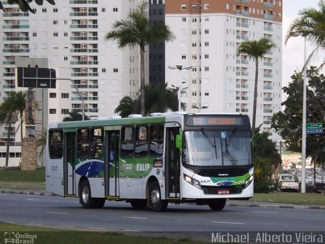 Ralip Transportes Rodoviários 3105 na cidade de Barueri, São Paulo, Brasil, por Michael  Alberto Vieira. ID da foto: 4927517.