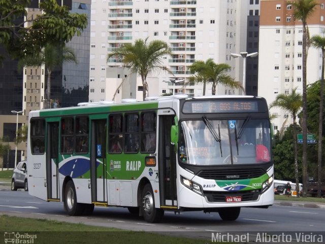 Ralip Transportes Rodoviários 3037 na cidade de Barueri, São Paulo, Brasil, por Michael  Alberto Vieira. Número da foto: #4927508.
