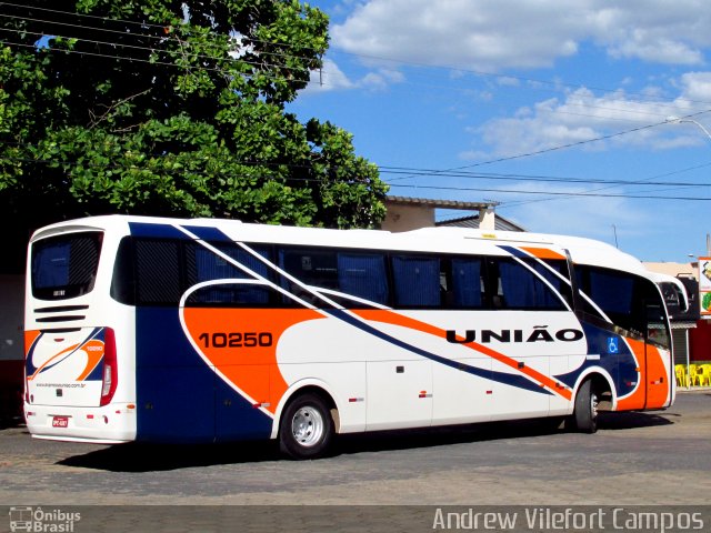 Expresso União 10250 na cidade de Pirapora, Minas Gerais, Brasil, por Andrew Campos. ID da foto: 4931886.