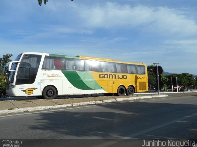 Empresa Gontijo de Transportes 12070 na cidade de Itaobim, Minas Gerais, Brasil, por Juninho Nogueira. Número da foto: #4935096.