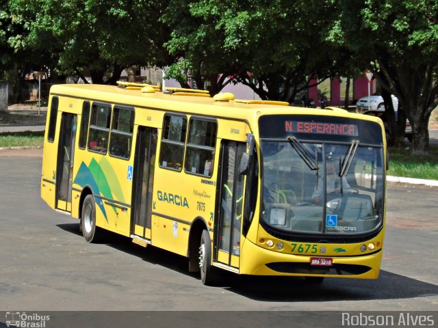 Viação Garcia 7675 na cidade de Paranavaí, Paraná, Brasil, por Robson Alves. ID da foto: 4936425.