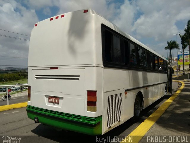 Ônibus Particulares 011 na cidade de Natal, Rio Grande do Norte, Brasil, por Keylla Pinto. Número da foto: #4938093.