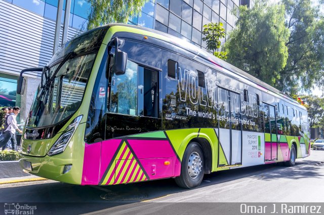 Volvo B215LH na cidade de Cuauhtémoc, Ciudad de México, México, por Omar Ramírez Thor2102. ID da foto: 4939757.