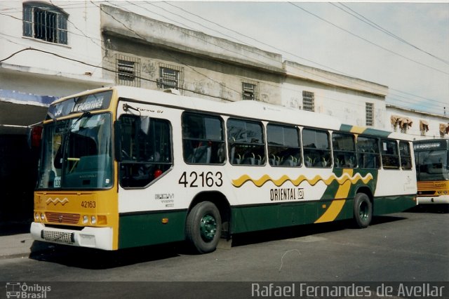 Transportes Oriental 42163 na cidade de Rio de Janeiro, Rio de Janeiro, Brasil, por Rafael Fernandes de Avellar. Número da foto: #4937648.