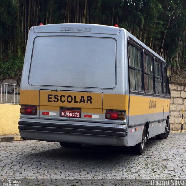 Escolares 00 na cidade de Nova Friburgo, Rio de Janeiro, Brasil, por Thiago Silva. Número da foto: #4937930.