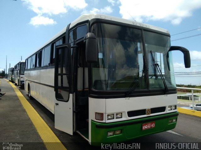Ônibus Particulares 011 na cidade de Natal, Rio Grande do Norte, Brasil, por Keylla Pinto. Número da foto: #4941149.