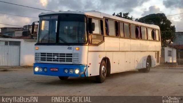 Ônibus Particulares 4530 na cidade de Natal, Rio Grande do Norte, Brasil, por Keylla Pinto. ID da foto: 4941145.