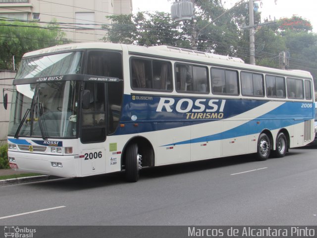 Rossi Turismo 2006 na cidade de São Paulo, São Paulo, Brasil, por Marcos de Alcantara Pinto. ID da foto: 4942948.