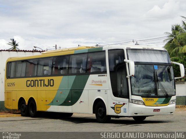 Empresa Gontijo de Transportes 12295 na cidade de Almenara, Minas Gerais, Brasil, por Sérgio Augusto Braga Canuto. Número da foto: #4944356.