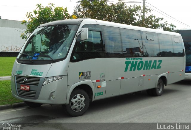 Transportes Thomaz 1202 na cidade de Rio de Janeiro, Rio de Janeiro, Brasil, por Lucas Lima. ID da foto: 4946262.