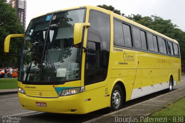 Viação Itapemirim 9711 na cidade de Curitiba, Paraná, Brasil, por Douglas Paternezi. Número da foto: #4887176.