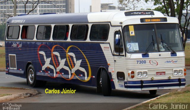 AdeSul Turismo 7300 na cidade de Brasília, Distrito Federal, Brasil, por Carlos Júnior. Número da foto: #4889978.