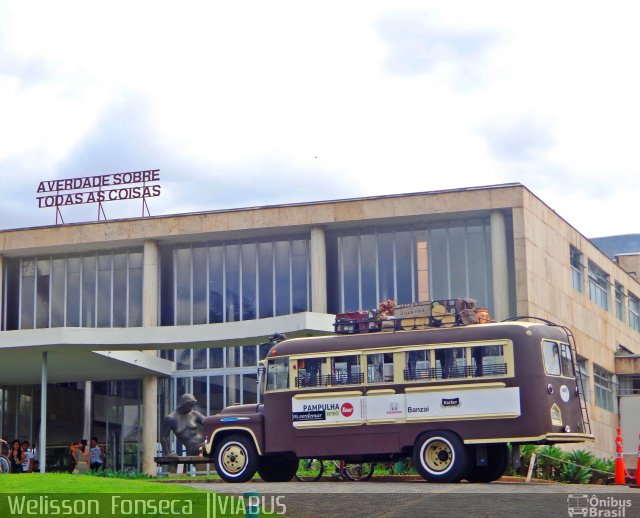 Rouxinol 1957 na cidade de Belo Horizonte, Minas Gerais, Brasil, por Welisson  Oliveira. ID da foto: 4889971.