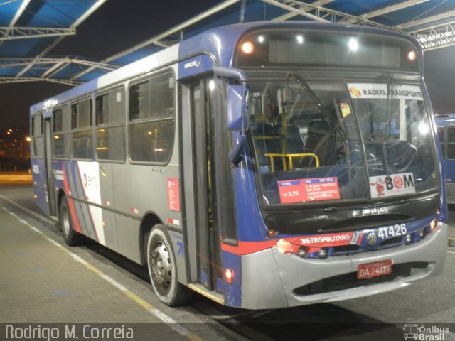 Radial Transporte Coletivo 41.426 na cidade de Poá, São Paulo, Brasil, por Felipe Alves. Número da foto: #4890730.
