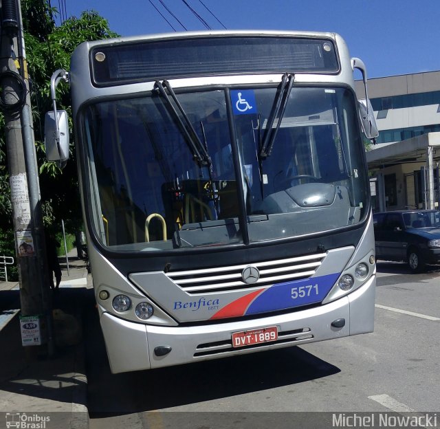 BBTT - Benfica Barueri Transporte e Turismo 5571 na cidade de Barueri, São Paulo, Brasil, por Michel Nowacki. Número da foto: #4891384.
