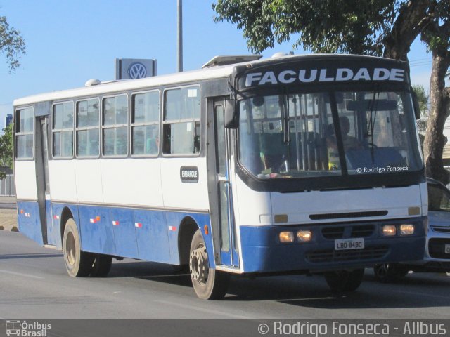 Ônibus Particulares 8480 na cidade de Maceió, Alagoas, Brasil, por Rodrigo Fonseca. ID da foto: 4892352.