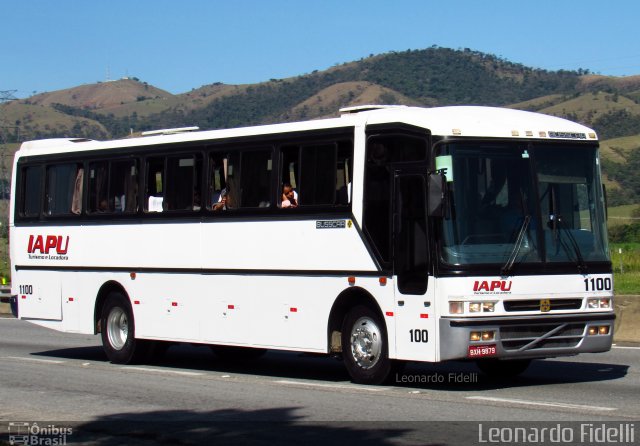 Iapu Transporte e Locadora 1100 na cidade de Aparecida, São Paulo, Brasil, por Leonardo Fidelli. Número da foto: #4894698.