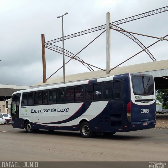 Expresso de Luxo 1005 na cidade de Patos de Minas, Minas Gerais, Brasil, por RAFAEL  JUNIO FONSECA. ID da foto: 4896986.